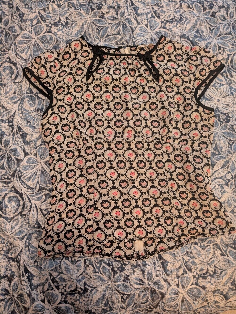 Vintage Nanette Lepore Rose Cap Sleeve Blouse